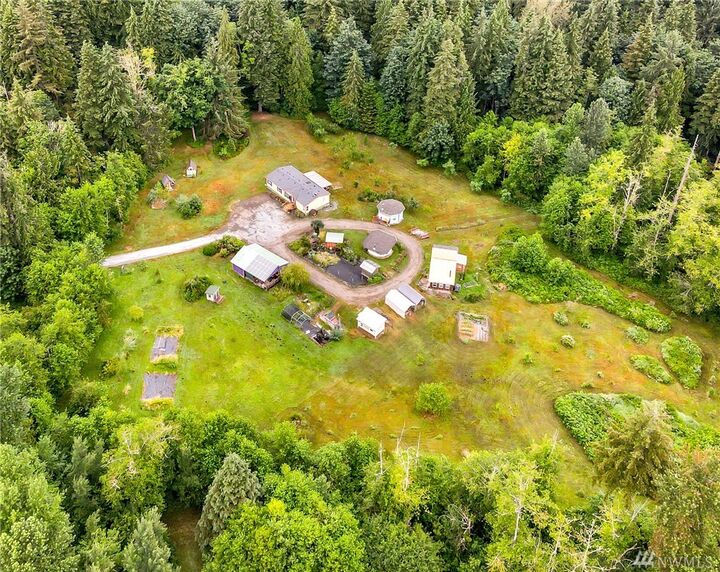 Property Photo: 7707 Woods Lake Rd WA 98272
