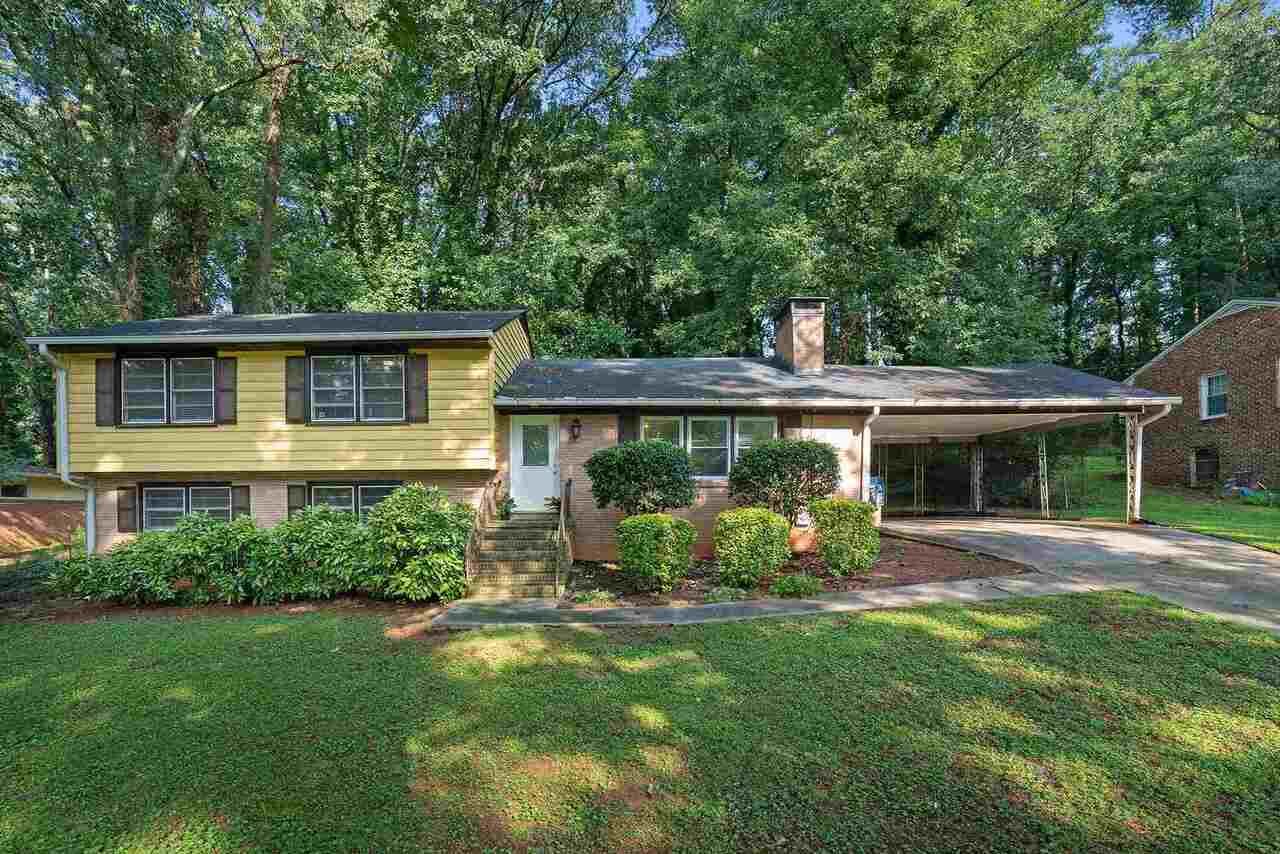 Property Photo: 472 Susan Creek Drive GA 30083