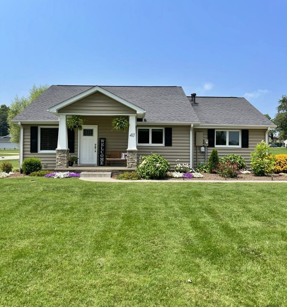 Property Photo: 411 S 100 E IN 47501