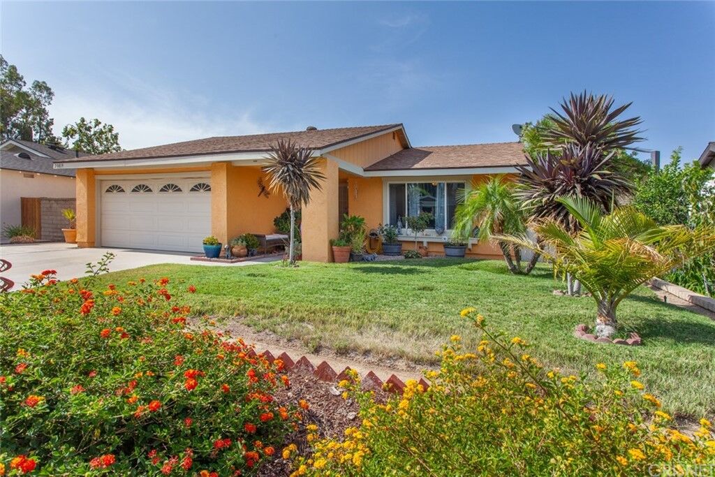Property Photo:  23019 Pamplico Drive  CA 91354 