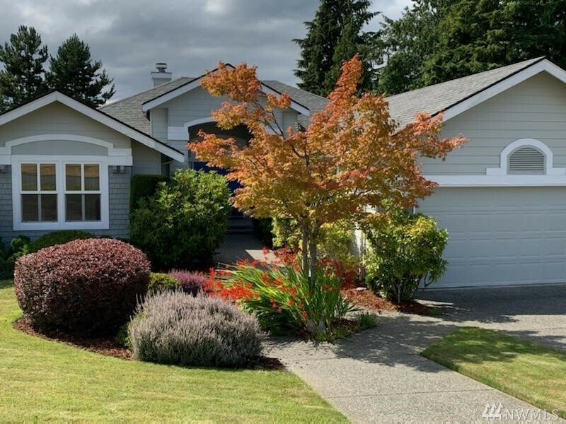 Property Photo: 13 Sea Vista Place WA 98365
