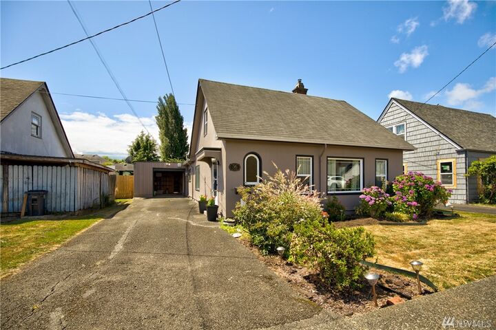 Property Photo:  56 O St  WA 98550 