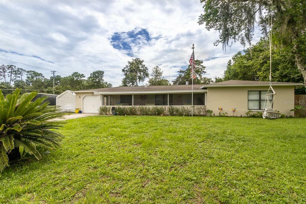 Property Photo:  2302 NW 46th Terrace  FL 32606 