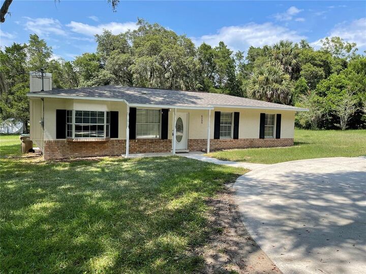 6209 Richland Avenue  Leesburg FL 34748 photo