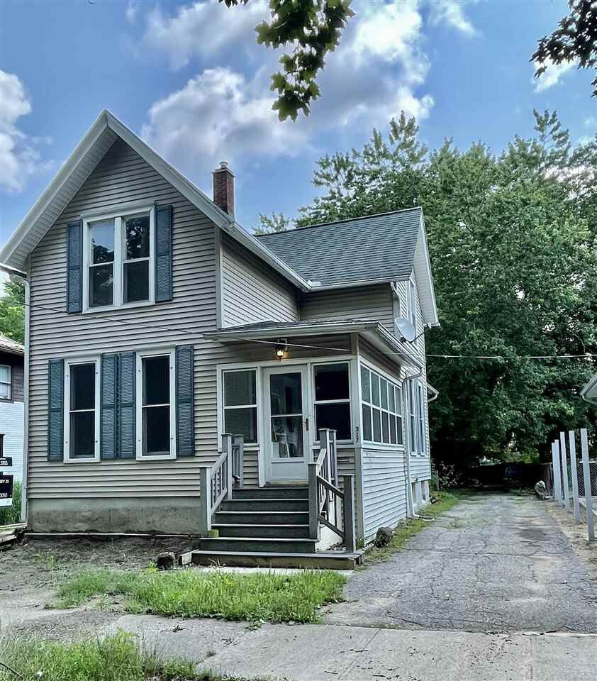 Property Photo:  317 Carr St  MI 49201 