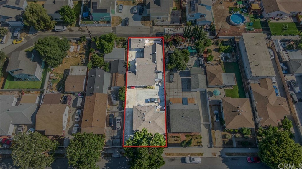Property Photo: 129 E 69th Way CA 90805