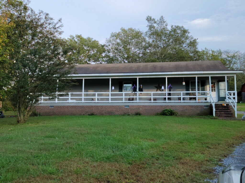 Property Photo:  268 Hilltop Rd  TN 37160 