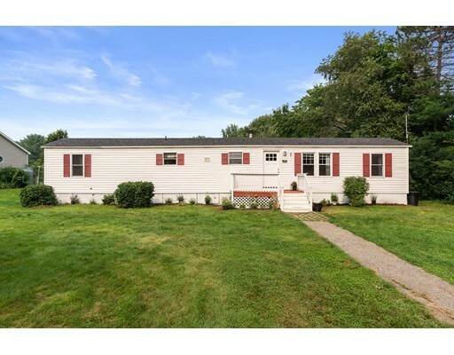 Property Photo: 114 Lafayette Rd MA 01952