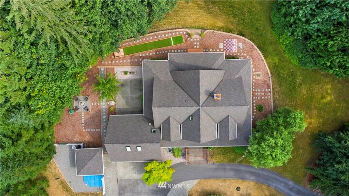 Property Photo:  8495  Landing Lane SE  WA 98367 