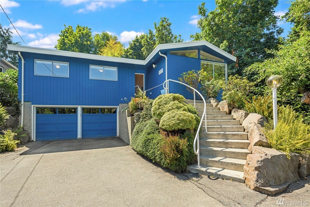 Property Photo:  3125 NW 91st St  WA 98117 