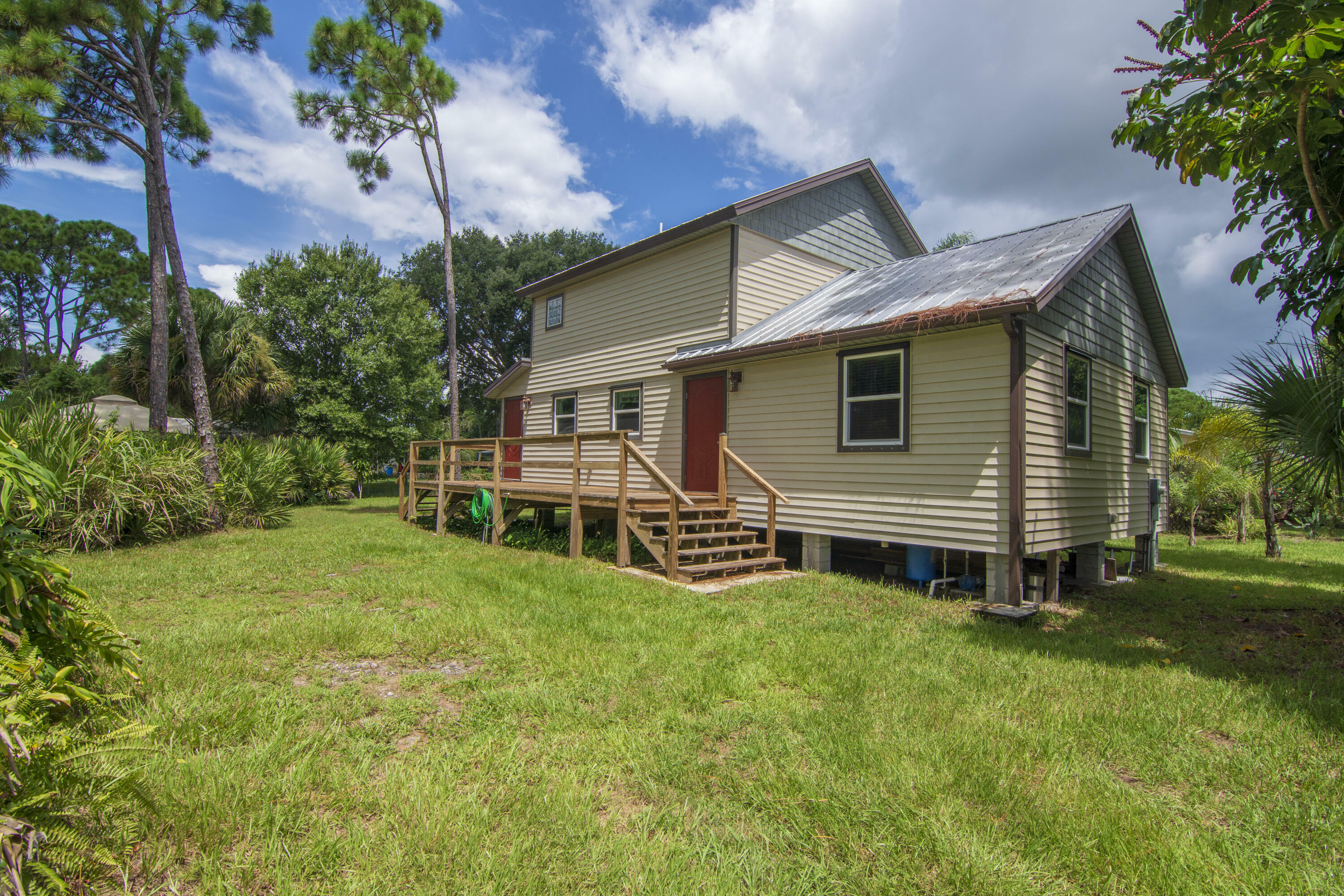 Property Photo:  5705 Birch Drive  FL 34982 