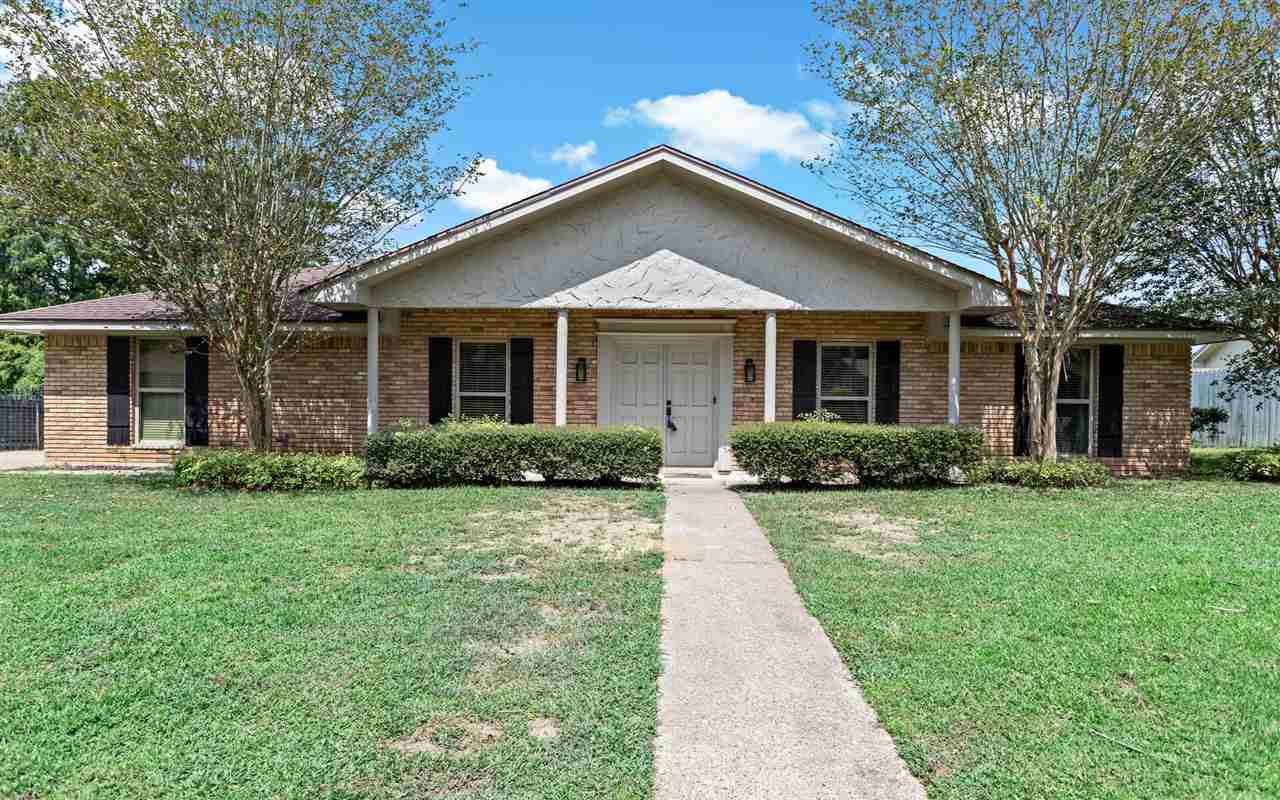 Property Photo:  1765 Limerick Dr  TX 77662 