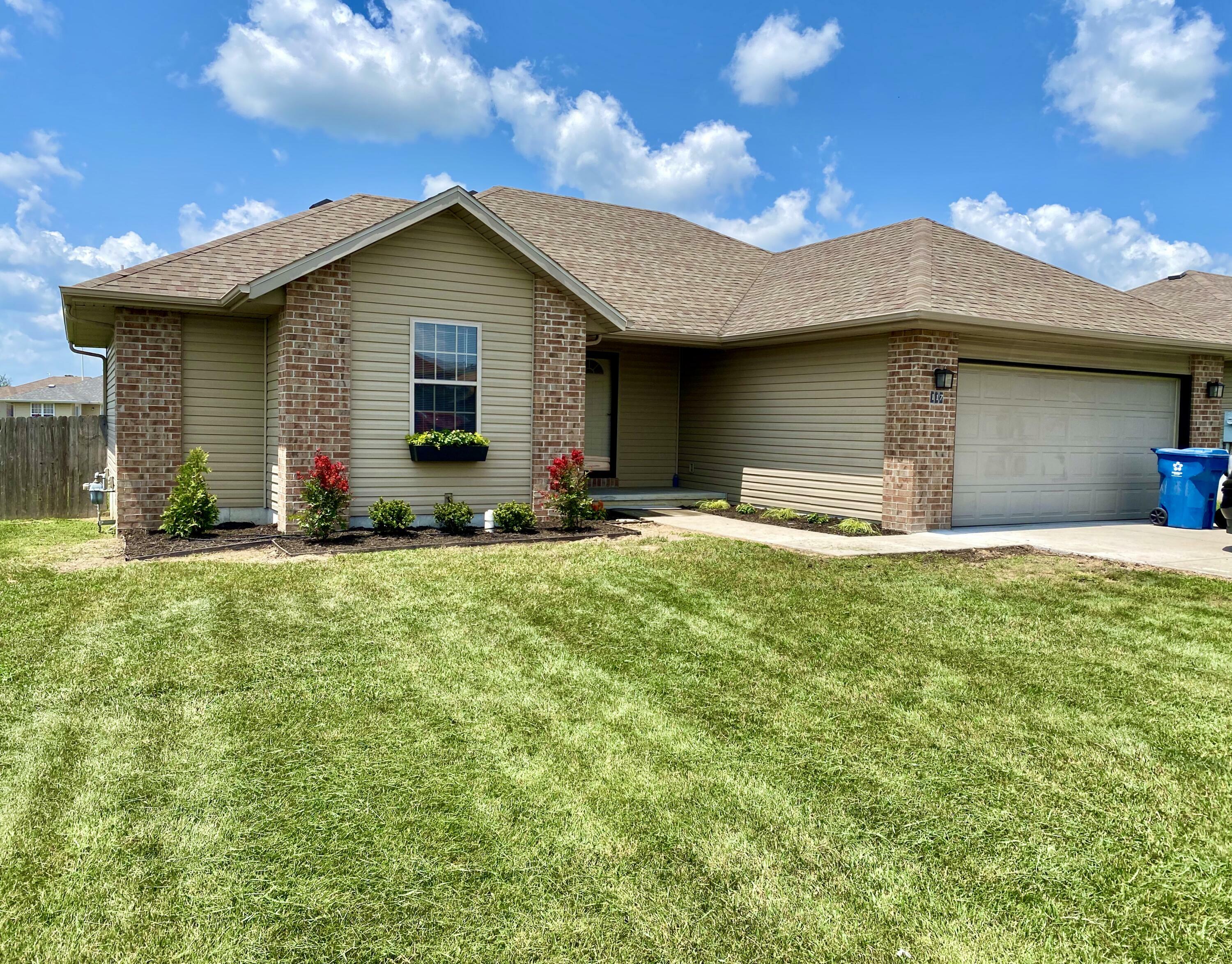 Property Photo: 117 Ashton Avenue MO 65631