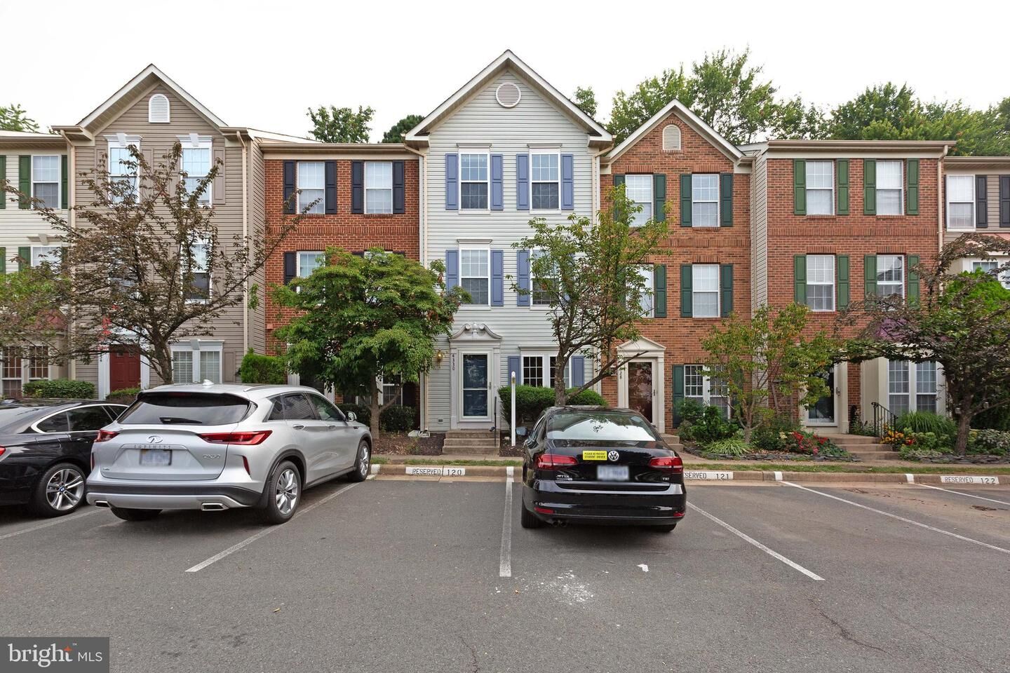 Property Photo: 4330 Sutler Hill Square VA 22033