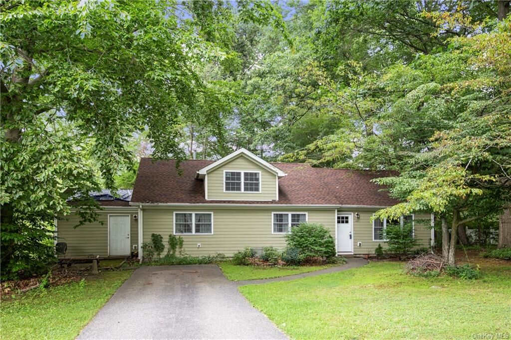 Property Photo:  46 Sheila Court  NY 10598 