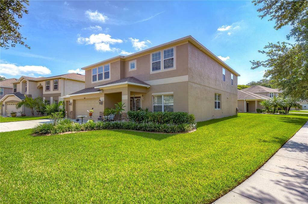 Property Photo:  5832 Tulip Flower Drive  FL 33578 