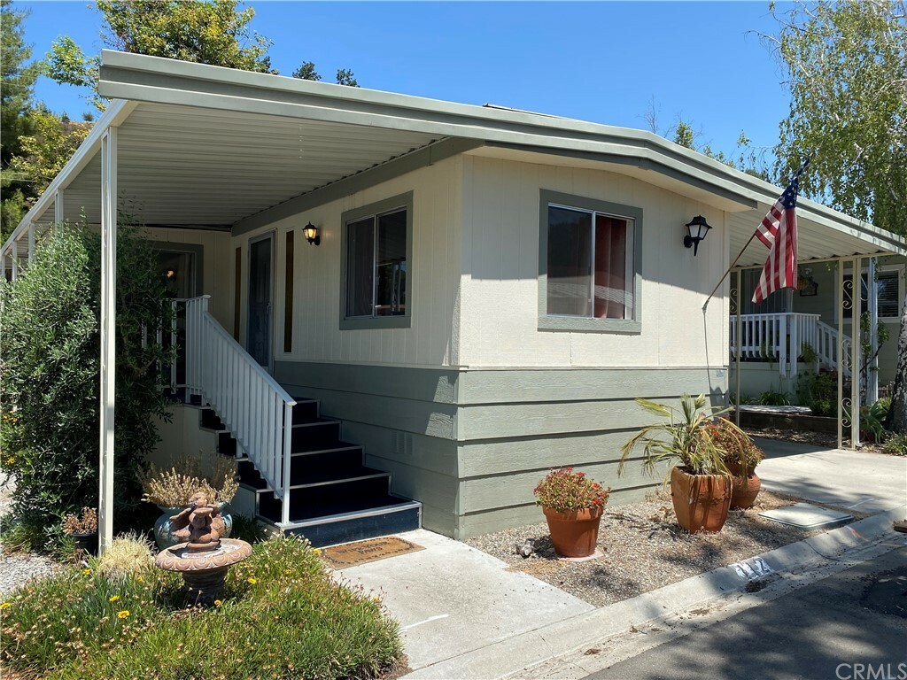 Property Photo:  10025 El Camino Real 112  CA 93422 