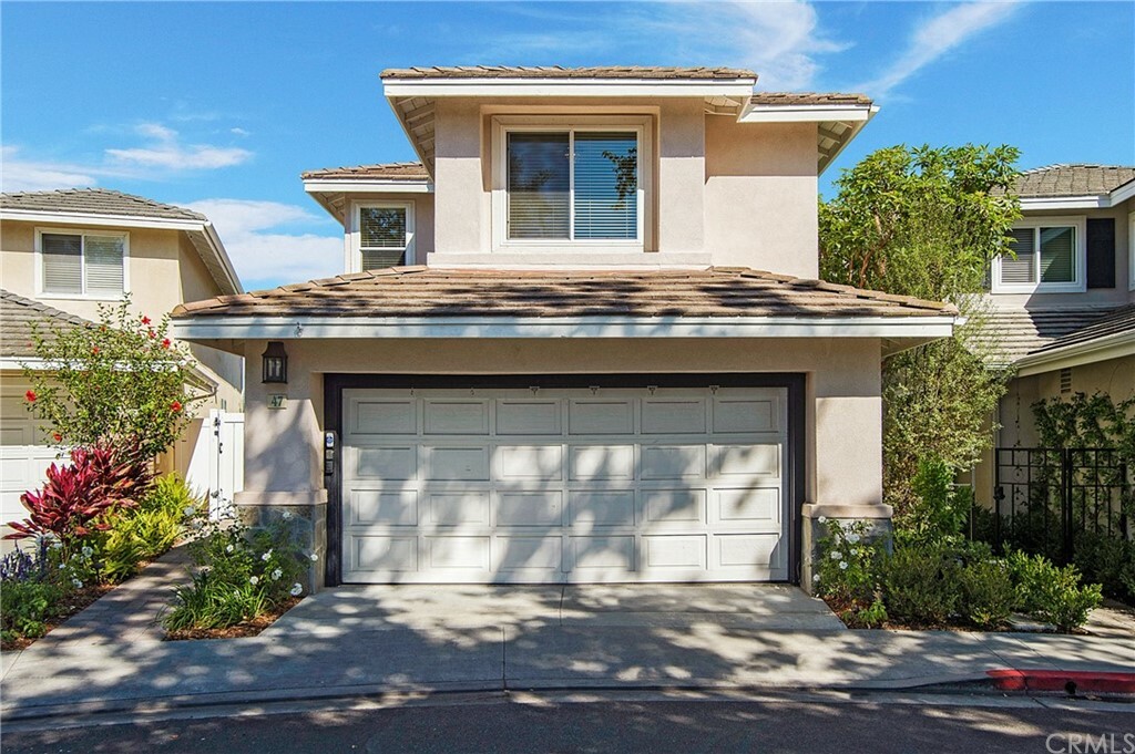 Property Photo: 47 Cottage Lane CA 92656
