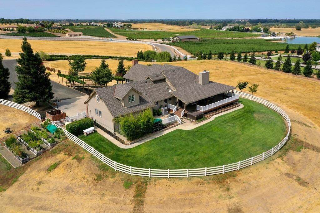 Property Photo: 12501 Simpson Ranch Court CA 95693