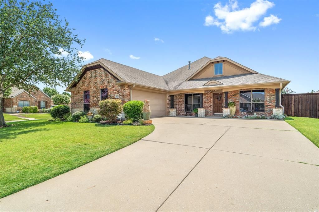 Property Photo:  1038 Pheasant Lane  TX 75126 