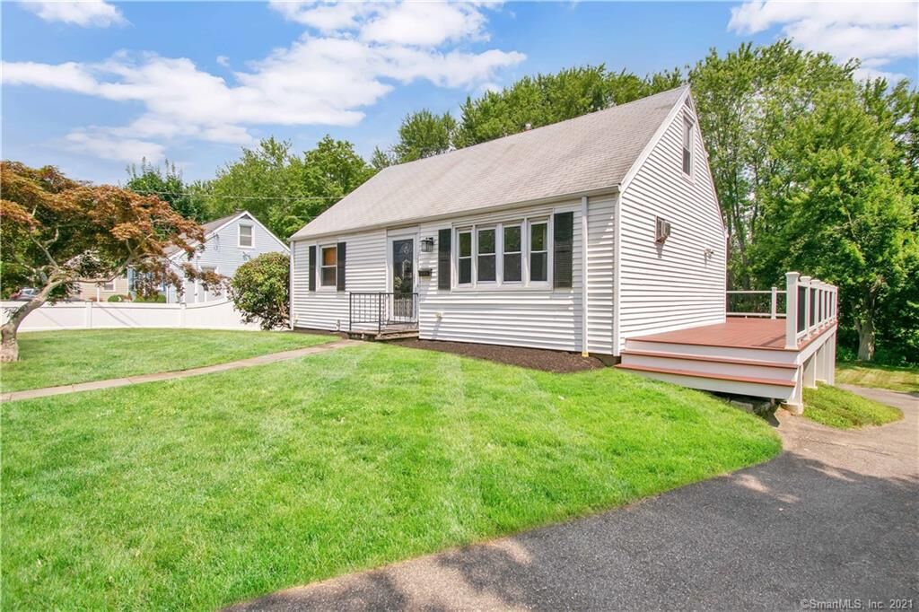 Property Photo:  19 Spring Lane  CT 06460 