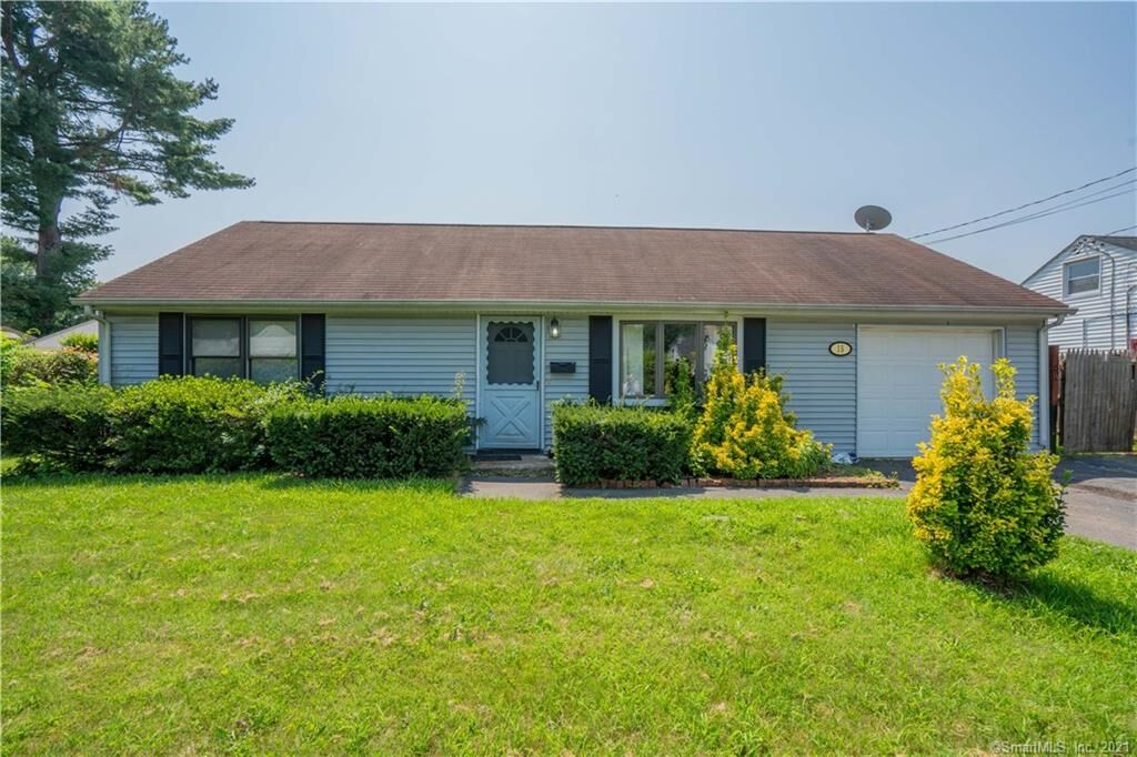 Property Photo: 15 Middle Drive CT 06118