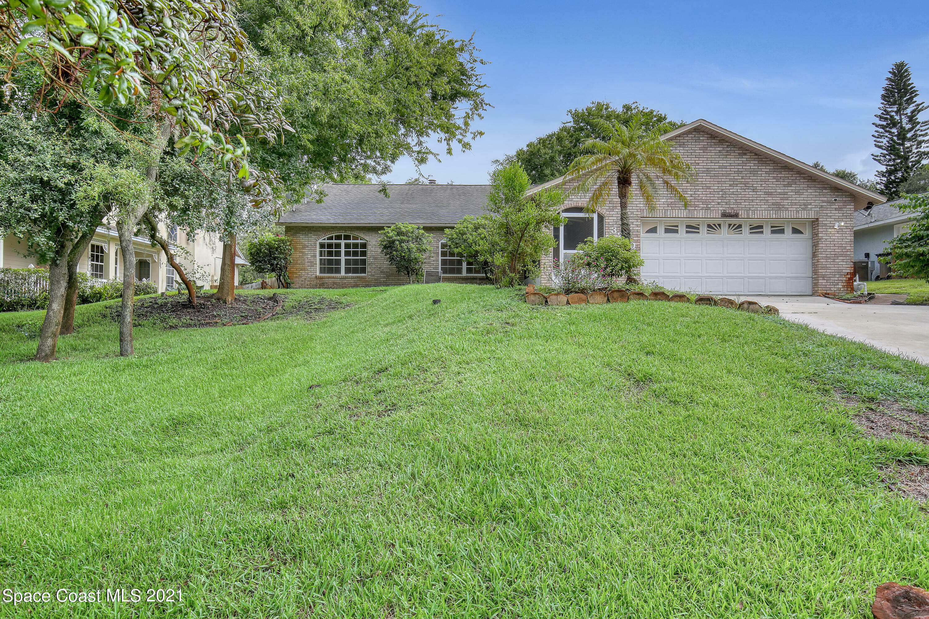 Property Photo:  3240 Treetop Drive  FL 32780 