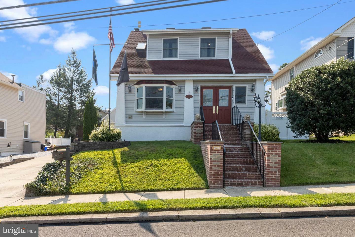 Property Photo:  248 N Sylvania Avenue  PA 19046 