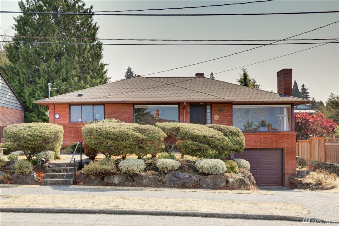 Property Photo:  8828 42nd Ave SW  WA 98136 