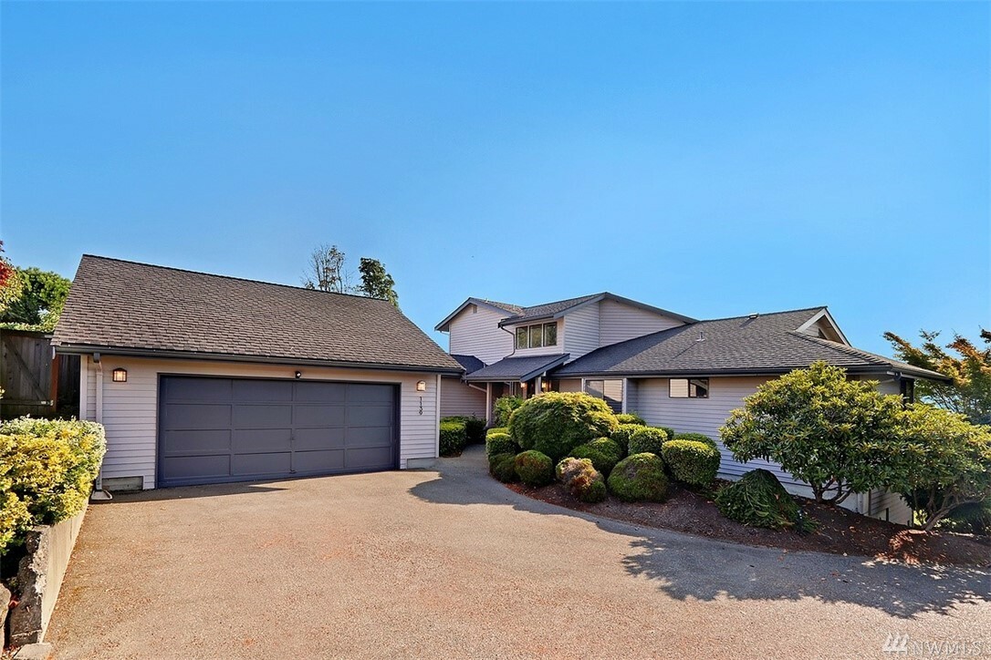 Property Photo: 1139 Vista Place WA 98020
