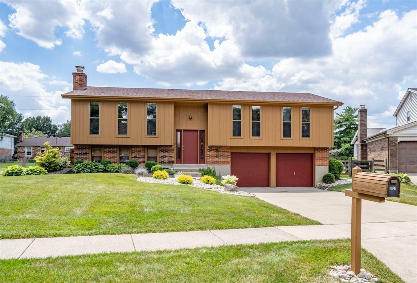 Property Photo:  5027 Francisvalley Ct  OH 45238 