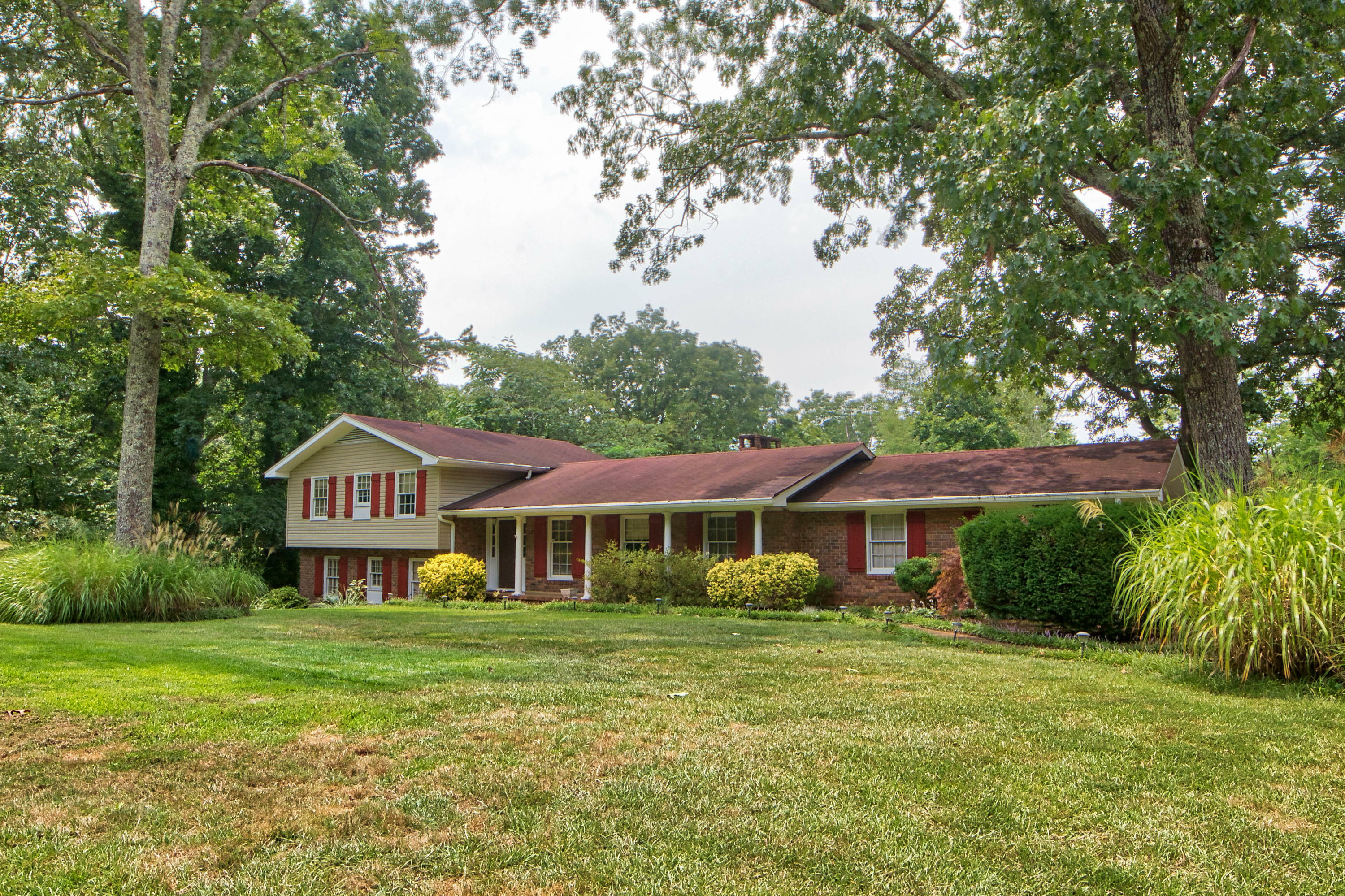 Property Photo: 3411 Banks Road TN 37421