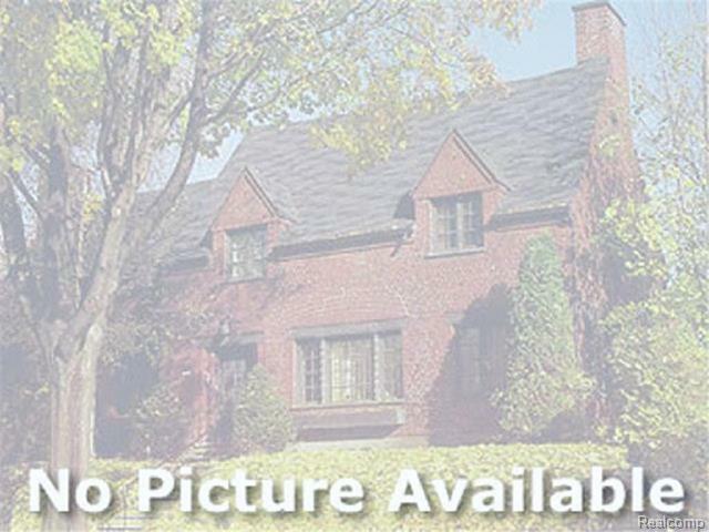 15018 Island Drive  Sterling Heights MI 48313 photo