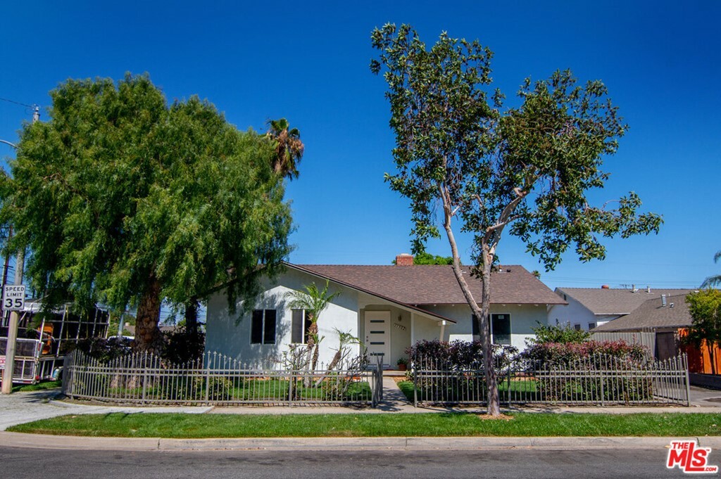 Property Photo:  11502 Gail Lane  CA 92840 