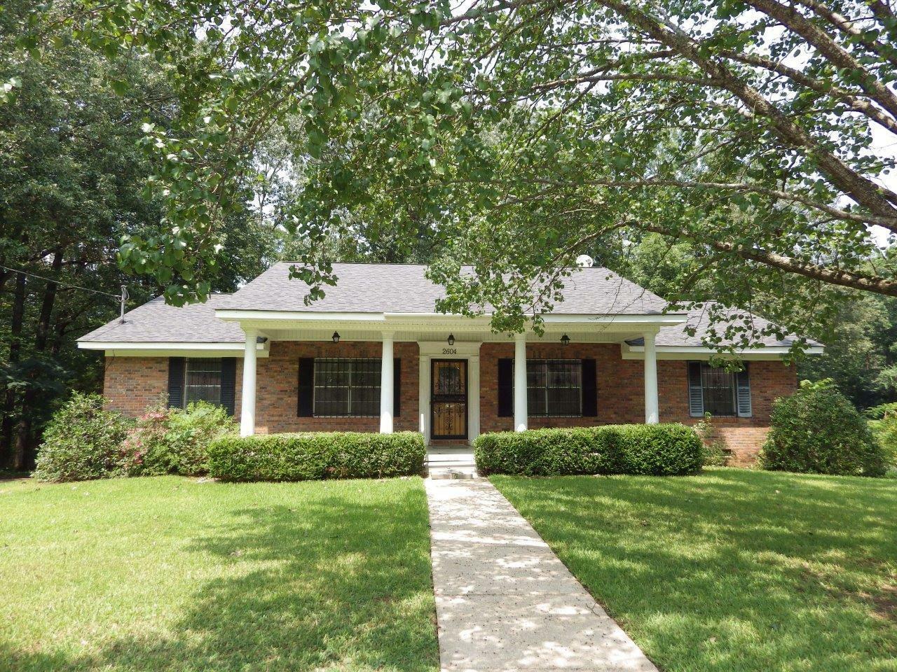 2604 Redbud Drive  Starkville MS 39759 photo