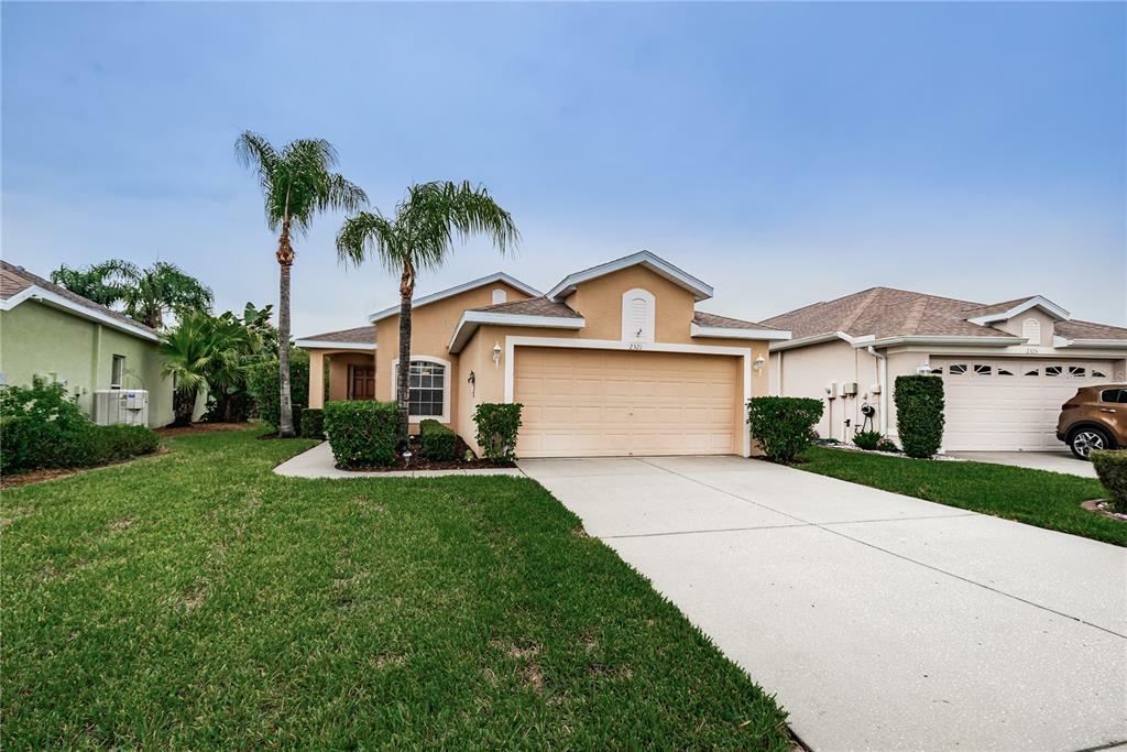 Property Photo:  2321 Pleasant Hill Lane  FL 34691 