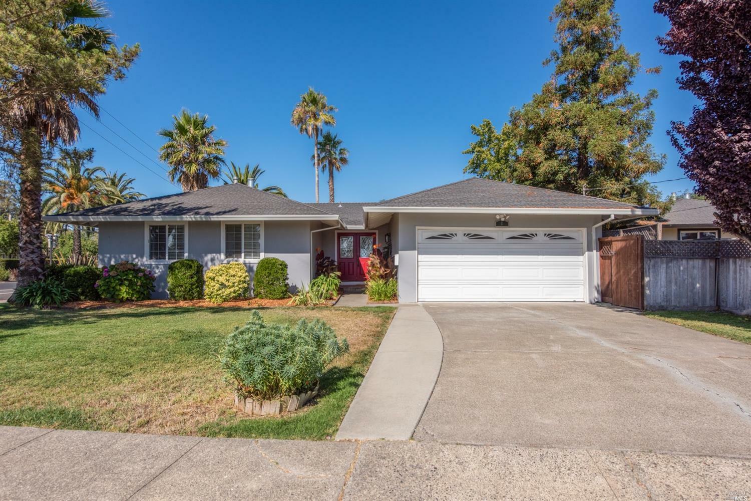 Property Photo:  1 Montego Key  CA 94949 