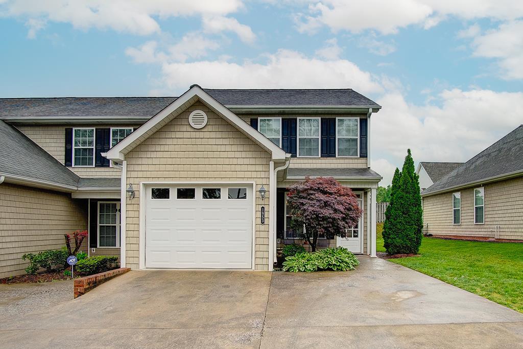 Property Photo: 1953 Oxford Court GA 30720