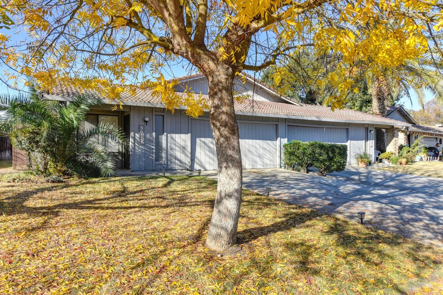 Property Photo: 5625 5627 Cascade Court CA 95207