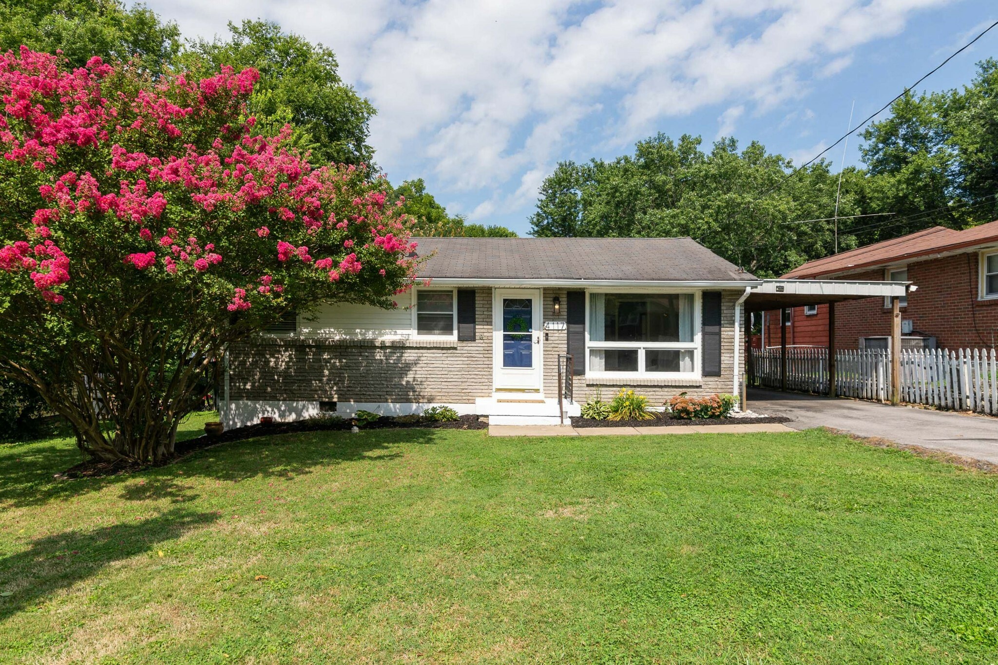 Property Photo:  4117 Edwards Ave  TN 37216 