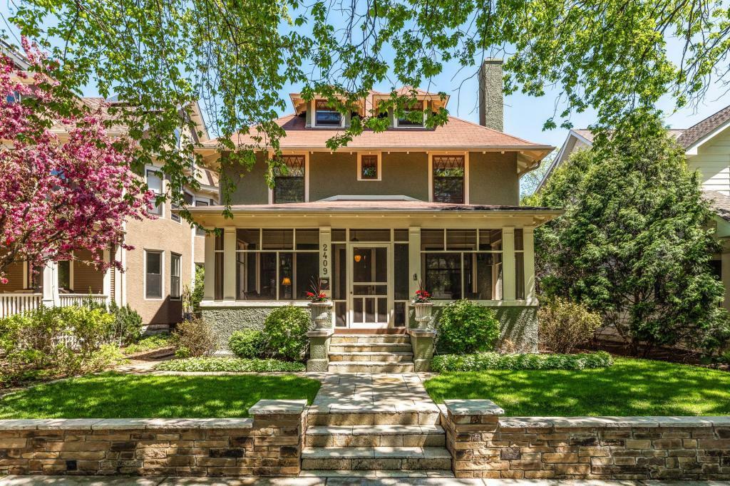 Property Photo: 2409 Humboldt Avenue S MN 55405