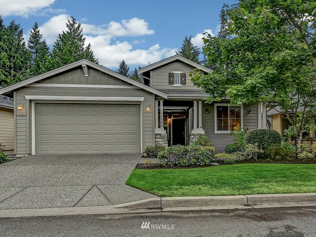 Property Photo:  11742 239th Avenue NE  WA 98053 