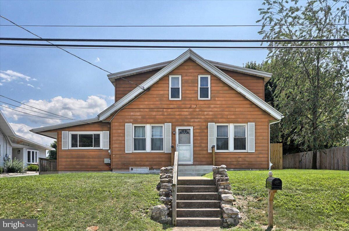 Property Photo: 6125 Blue Bird Avenue PA 17112