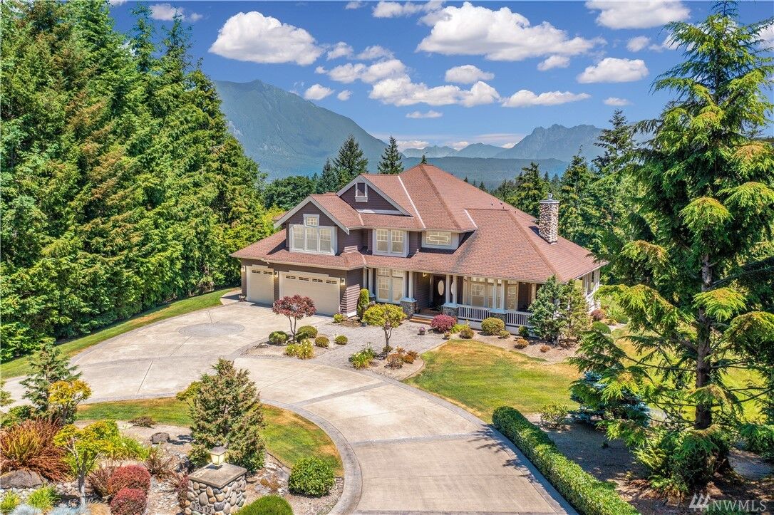 Property Photo:  15512 Uplands Wy SE  WA 98045 