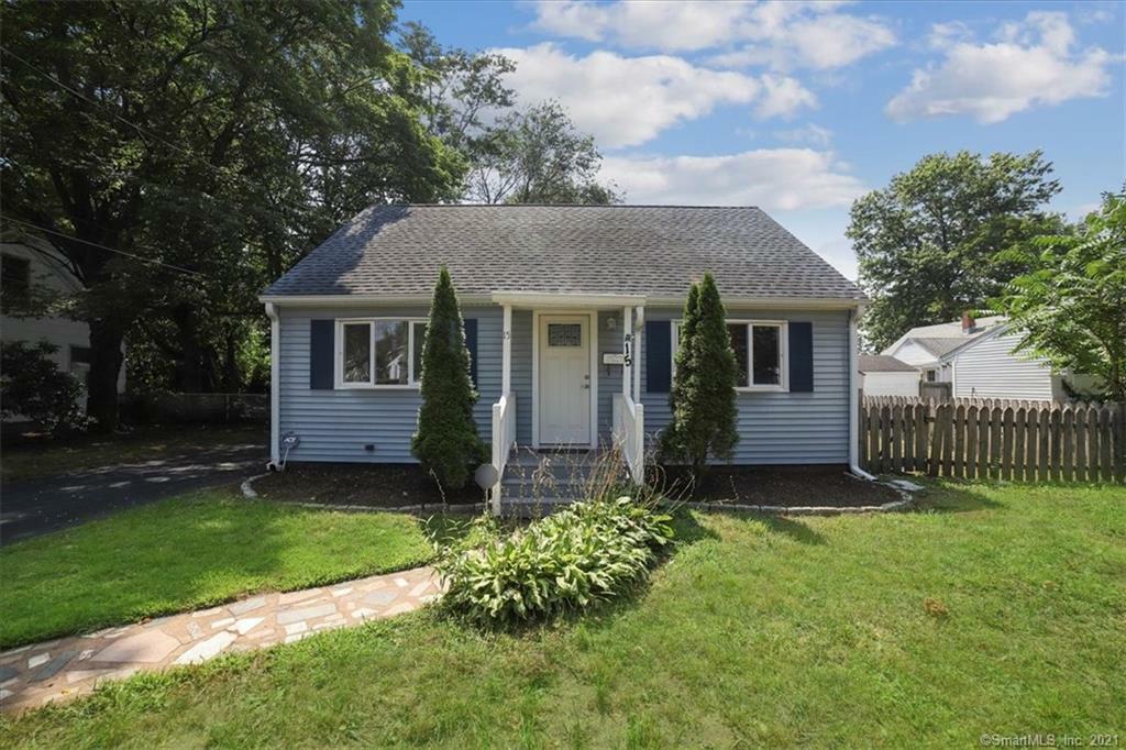 Property Photo:  15 Emily Road  CT 06513 