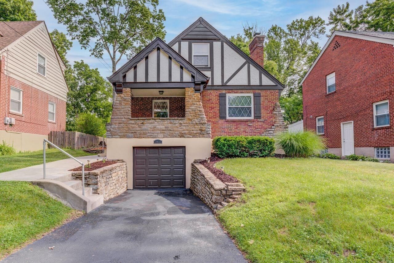 Property Photo:  3932 Holman Cir  OH 45236 
