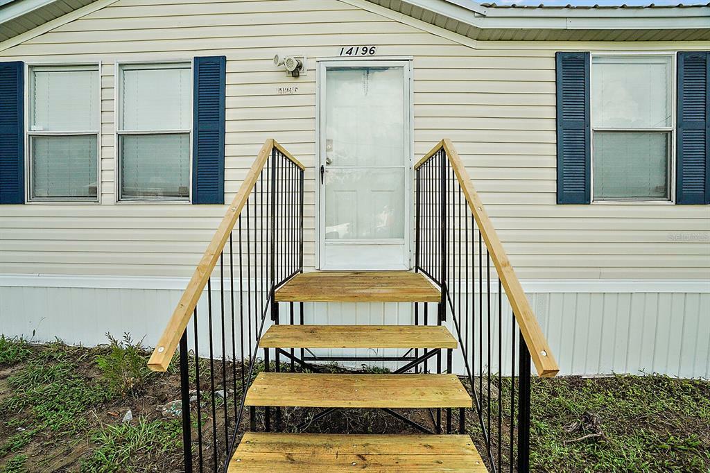 Property Photo: 14196 SE 60th Avenue FL 34491