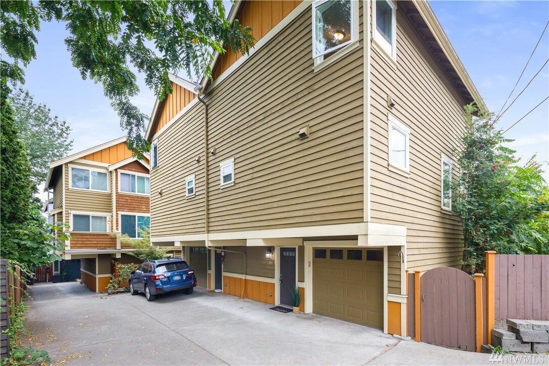 Property Photo:  10201 1st Ave NW A  WA 98177 