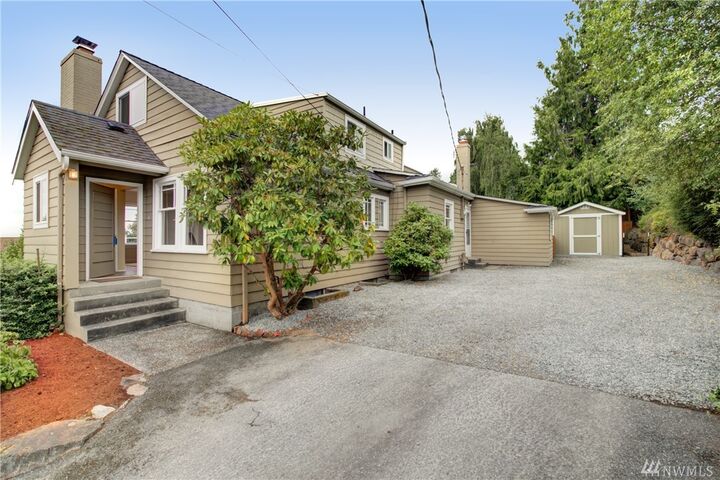 Property Photo: 616 NW 122nd St WA 98177