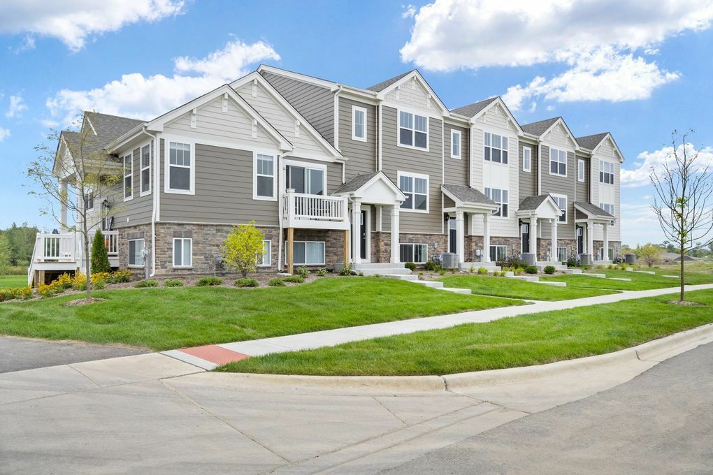 Property Photo: 179 Goldenrod Drive IL 60124